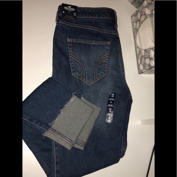 Hollister Denim - NWT Hollister High Rise Size 9 Skinny Jegging!